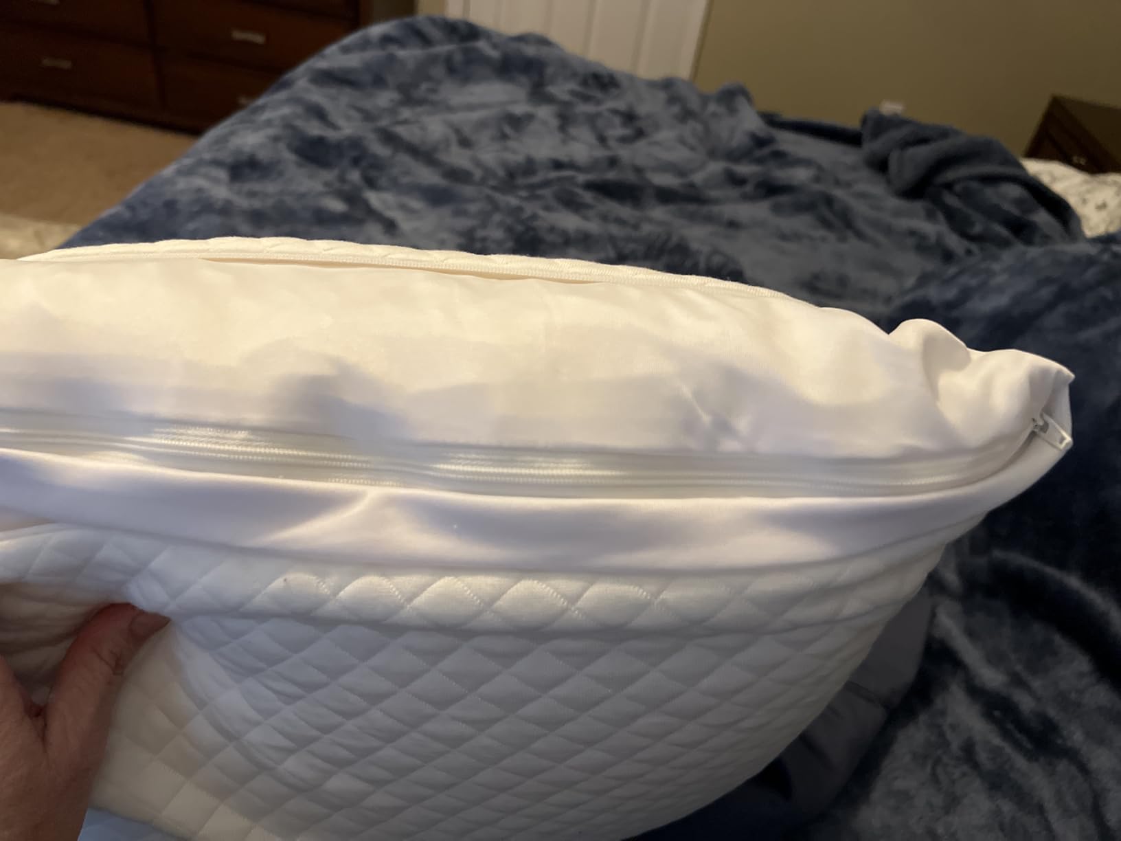 DreamyBlue Signature Pillow w/Adjustable Loft - Shredded Memory Foam Fill - Neutral Alignment for Side, Back, and Stomach Sleepers - Washable Bamboo Rayon Cover - CertiPUR-US Certified Foam (Queen) customer photo 1