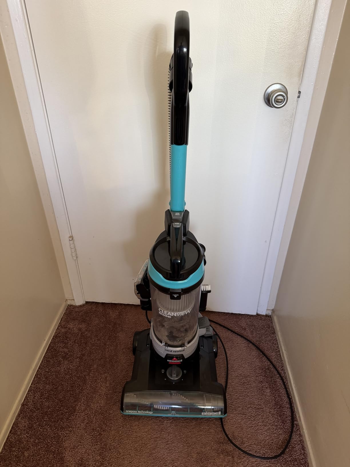 Bissell CleanView Upright Bagless Vacuum Cleaner with Active Wand, 3536 customer photo 1