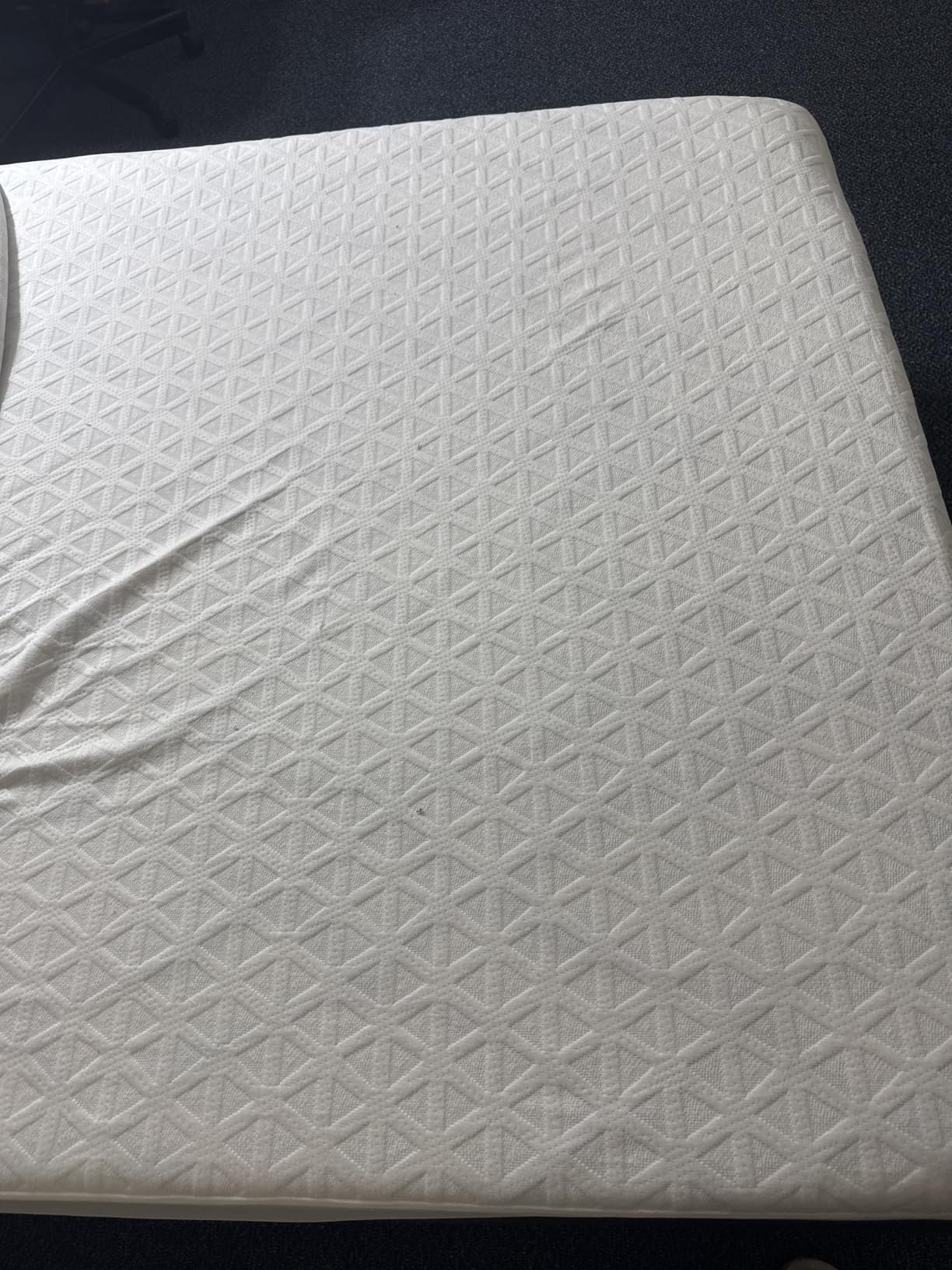 Premium Waterproof Mattress Protector Queen Size, Breathable Bed Cover 3D Air Fabric Cooling Mattress Pad Cover Smooth Soft Noiseless Washable, 8''-21'' Deep Pocket (White) customer photo 1
