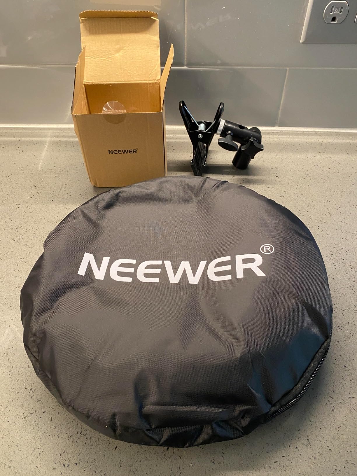 NEEWER 43