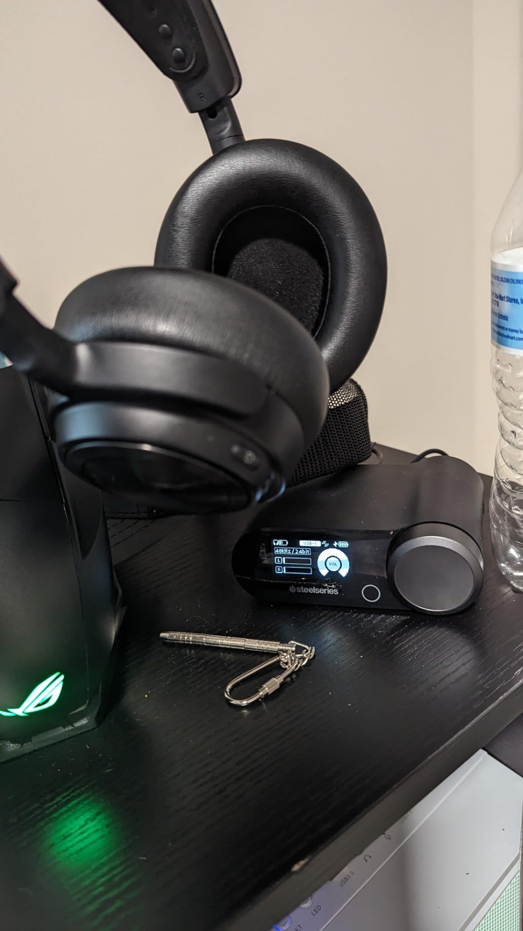 SteelSeries Arctis Nova Pro Wireless Multi-System Gaming Headset - Premium Hi-Fi Drivers - Active Noise Cancellation - Infinity Power System - ClearCast Gen 2 Mic (Renewed) customer photo 1