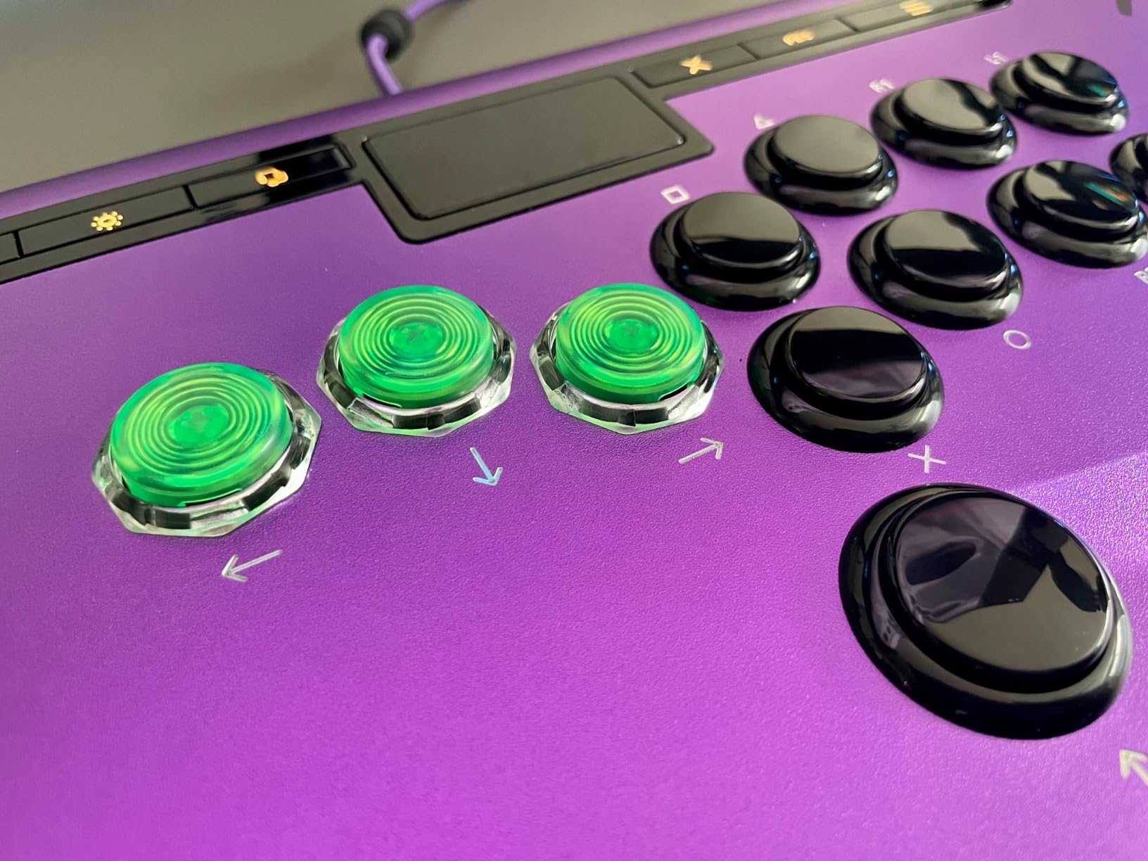 Victrix Pro FS Playstation Esports Fight Stick for PS4, PS5, PC, Durable Aluminum, Sanwa Denshi Buttons, Ergonomic Wrist Slope, Detachable Joystick, Tournament Grade for Fighting Games (White) customer photo 1
