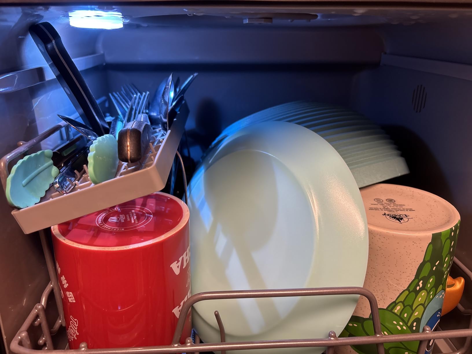 Portable Dishwasher Countertop, WIFI Smart Dishwasher, Compact Mini Dishwashers with 5L Built-in Water Tank, 6 Programs, 360° Dual Spray, High-Temp& Air-Dry Function, Fruit Cleaning customer photo 1