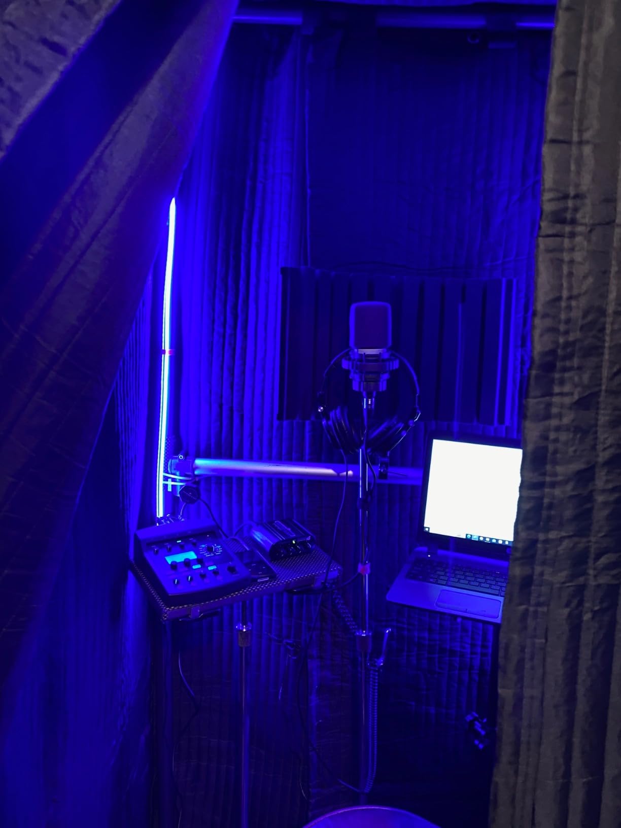Portable Vocal Booth for Recording, Portable Recording Booth for Home Studio, Acoustic Treatment to Reduce Echo, Sound Isolation Booth, 5-Min Assembly w/Travel Bag, Lights, Phone Holder customer photo 2