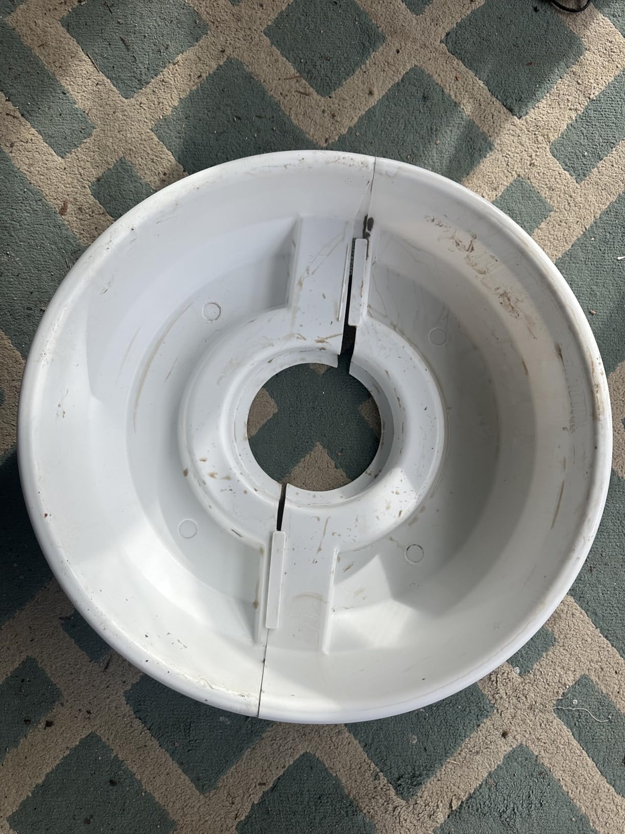 VEVOR 14in/35cm Pottery Wheel for Adults, 0-2in Lift-Table 450W Professional Pottery Kit with Foot Pedal Detachable Basin DIY Art Clay Potter's Wheel for Kids Adults Beginners at Home Pottery, White customer photo 1