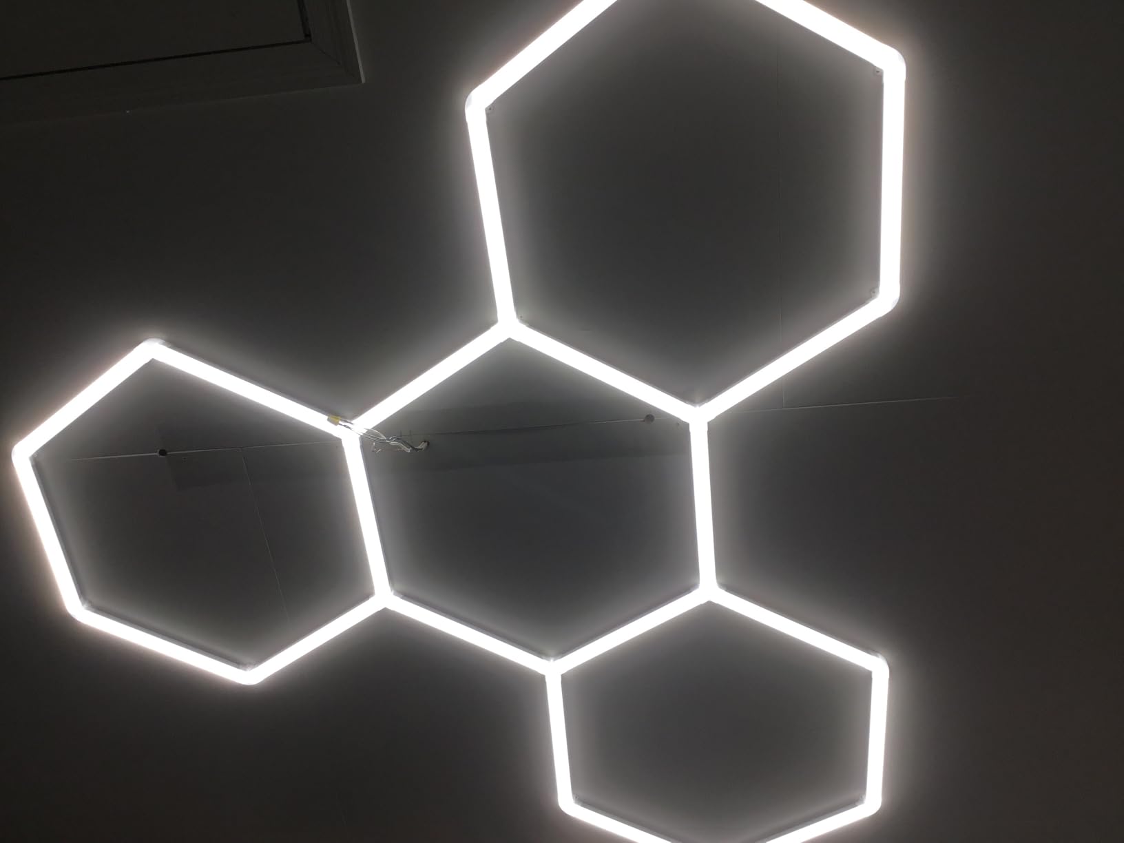 LZHOME Hexagon 5000K LED Garage Lights: 25 Pack Updated 1.31-inch Wider Size, 26300LM Super Bright Hex Lighting Ceiling LED Shop Light for Garage, Car Detailing, Workshop, Warehouse, Gym, Basement customer photo 1