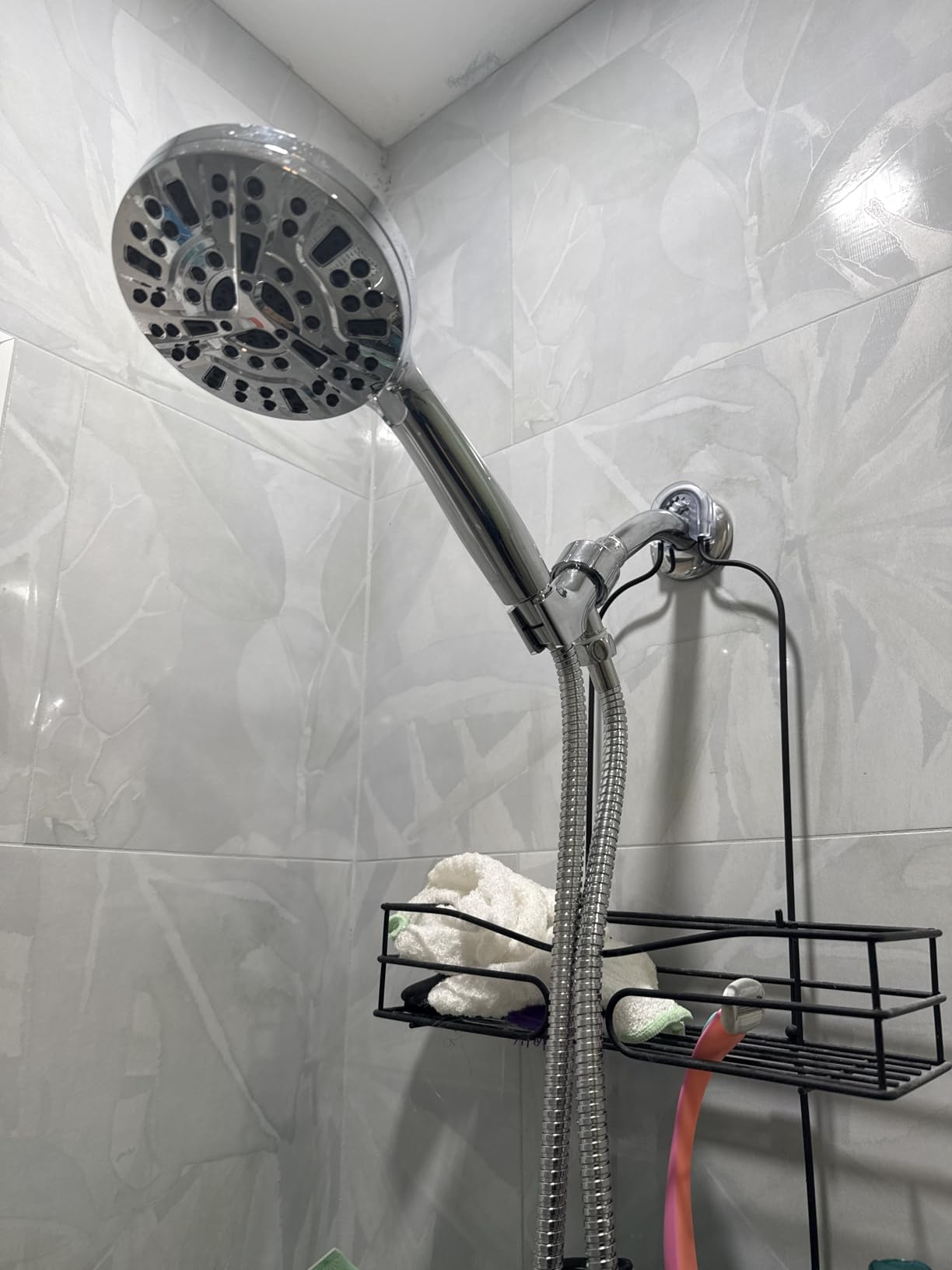 BESAQUO Shower Head, 10 Functions High Pressure Handheld, Built-in Pause Mode & Power Wash, Non-Clogging Nozzles, Leakproof 6ft Hose & Adjustable Bracket customer photo 1