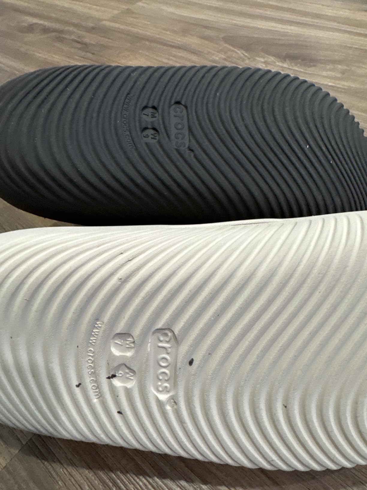 Unisex Adult Mellow Recovery Slides customer photo 1