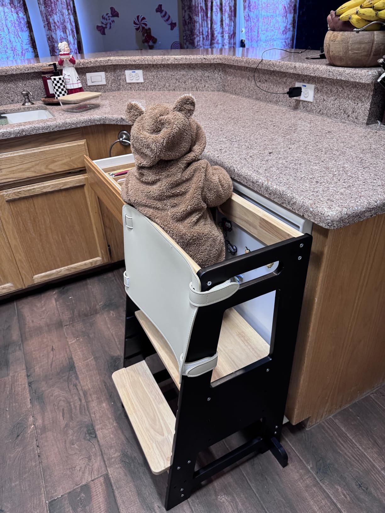 HARPPA Nordo Toddler Kitchen Learning Helper with Adjustable Height and Anti-Slip Protection, Kids Standing Tower with Safety Rail, Wooden Kids Tower with Learning Chalkboard, White customer photo 1