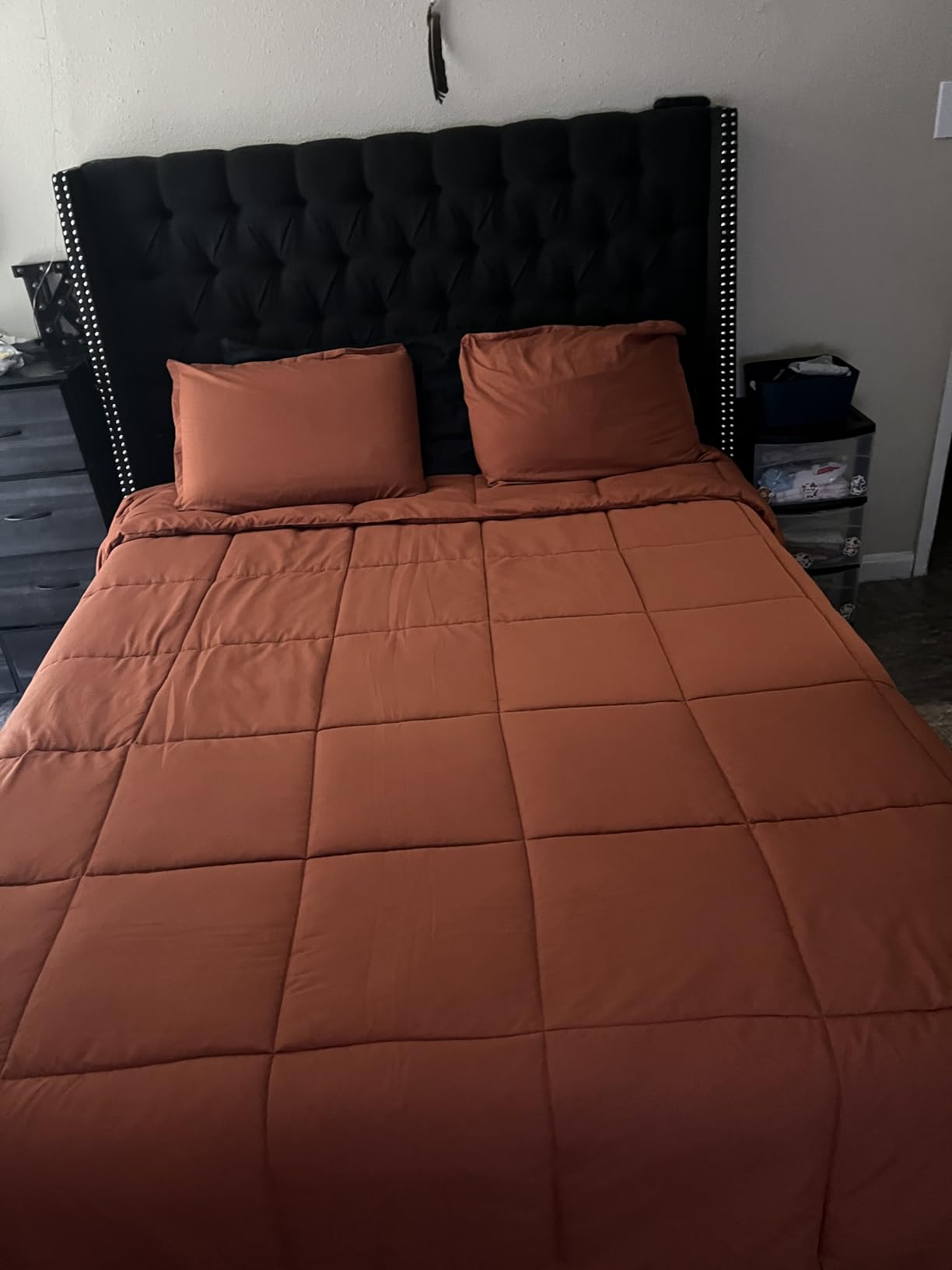 TAIMIT Queen Size Comforter Set - 7 Pieces, Bed in a Bag Bedding Sets with All Season Soft Quilted Warm Fluffy Reversible Comforter,Flat Sheet,Fitted Sheet,2 Pillow Shams,2 Pillowcases,Black customer photo 1