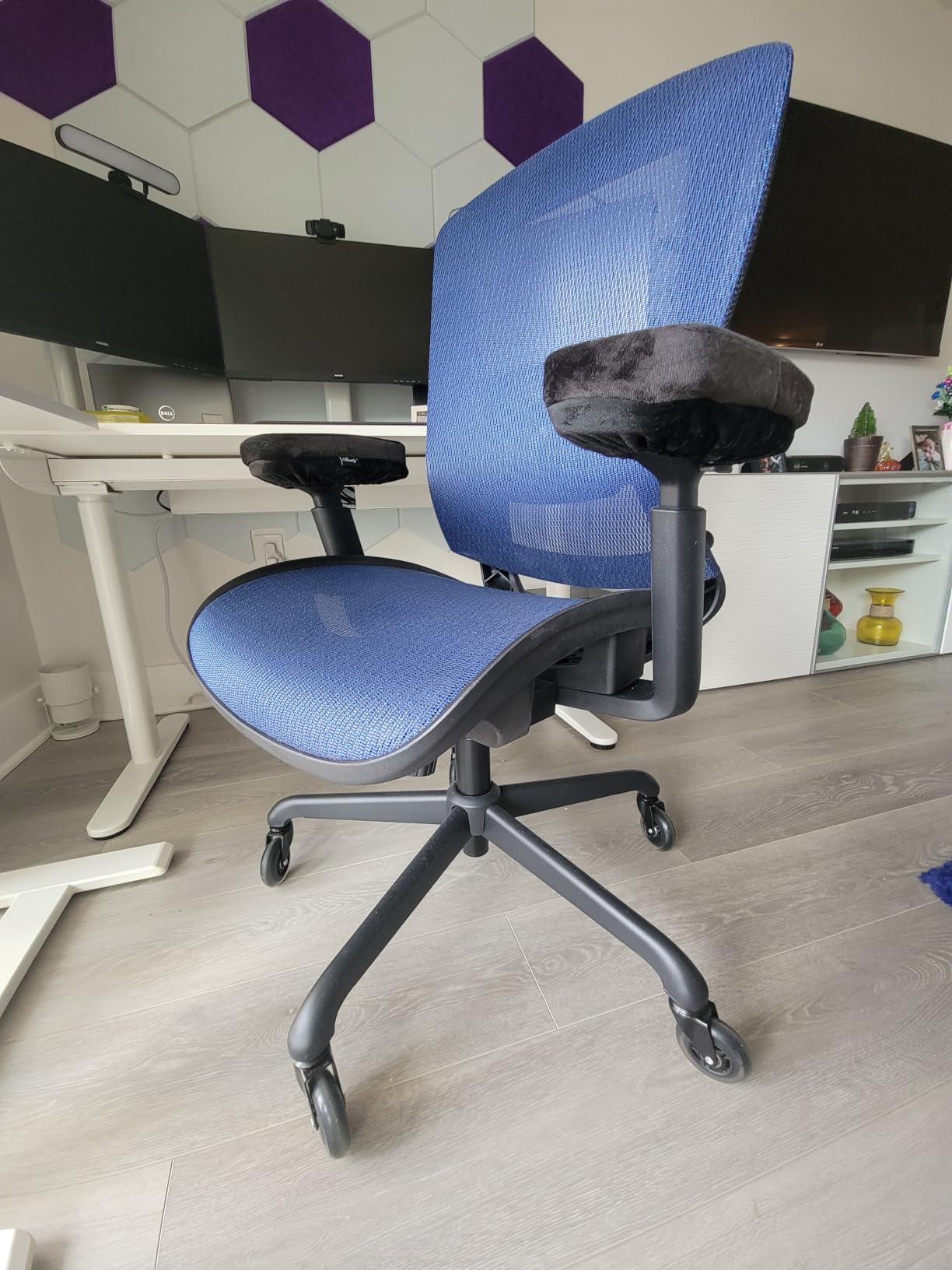 ELABEST Mesh Office Chair,Ergonomic Computer Desk Chair,Sturdy Task Chair- Adjustable Lumbar Support & Armrests,Tilt Function,Comfort Wide Seat,Swivel Home Office Chair customer photo 2