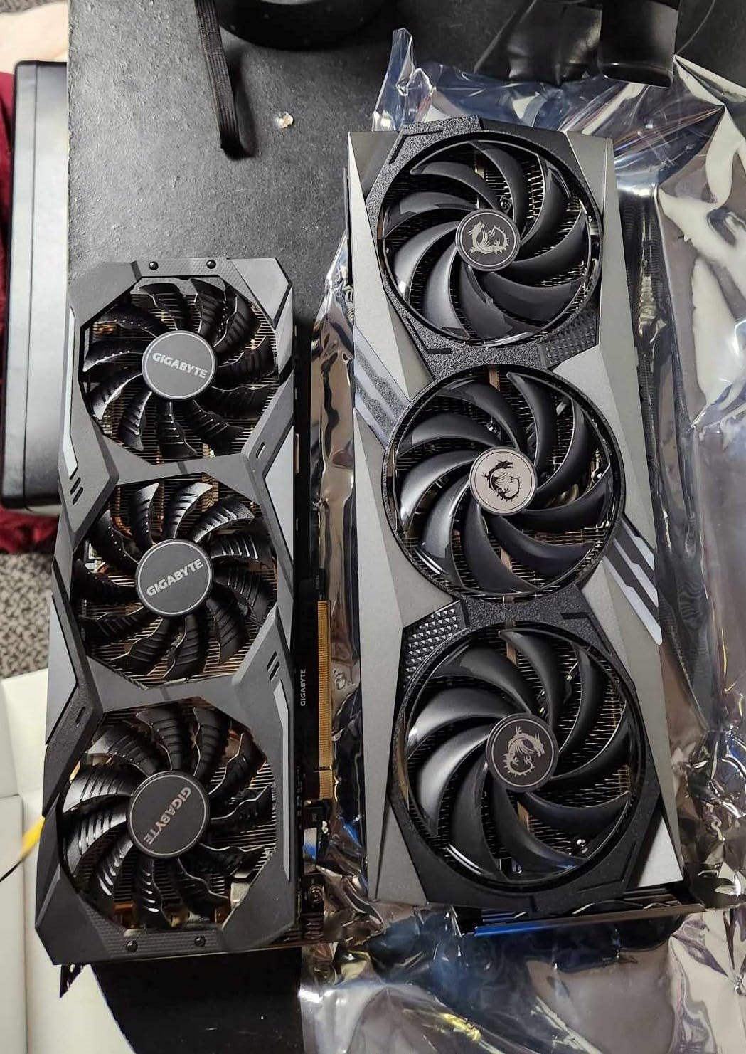 MSI Gaming GeForce RTX 4080 16GB GDRR6X 384-Bit Tri-Frozr (Gaming X Trio) customer photo 2