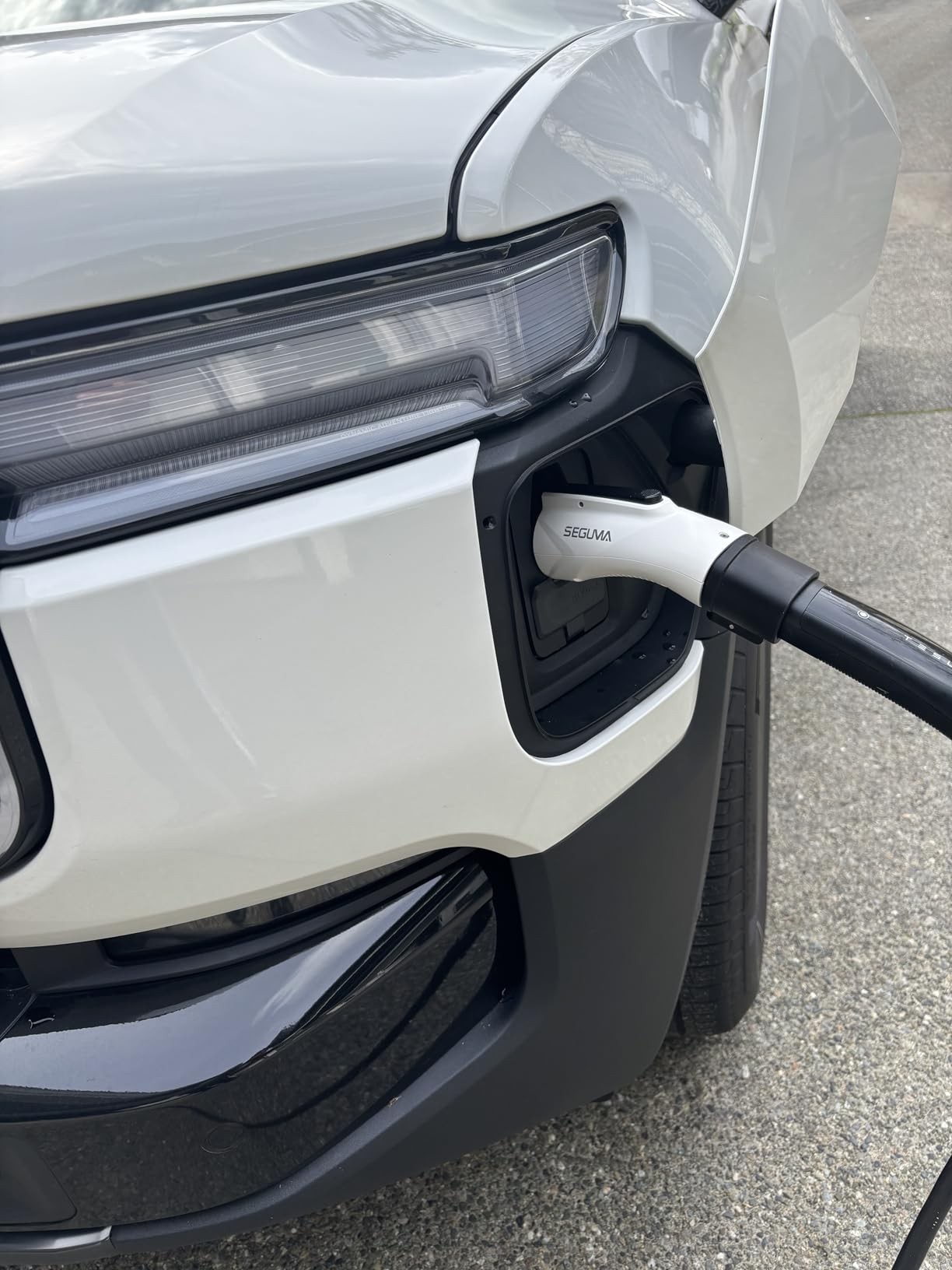 EV Charger Adapter for Tesla to J1772, Up to 60A 250V, IP65, NACS to J1772 Adapter, J1772 EV Charging Adapter Compatible with Tesla Wall Connector/Tesla Destination/Mobile Charger customer photo 1