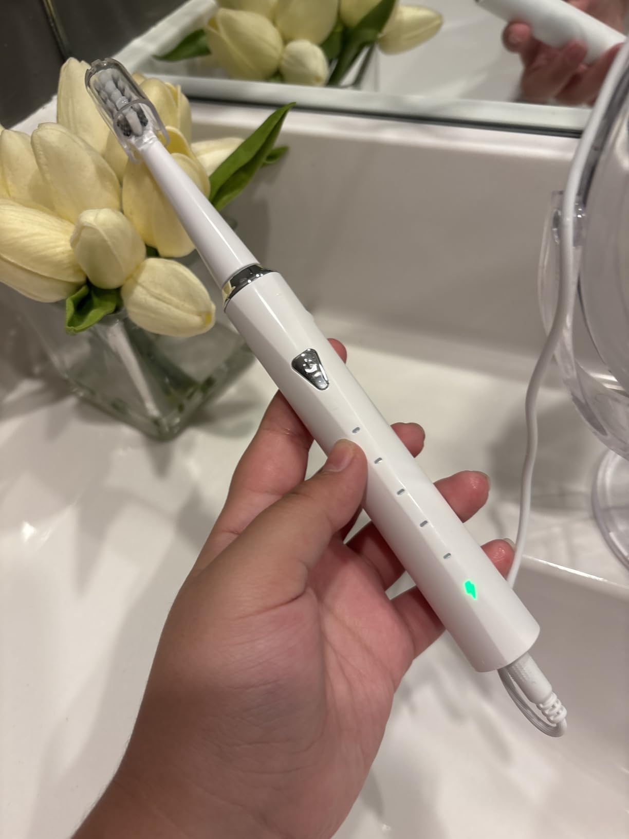 Y-Kelin V-Shaped Orthodontic Electric Toothbrush for Braces, Sonic Toothbrush with 2 Concave Replacement Heads and 2 Convex Replacement Heads, Soft Bristle, 5 Modes IPX7 Waterproof customer photo 2