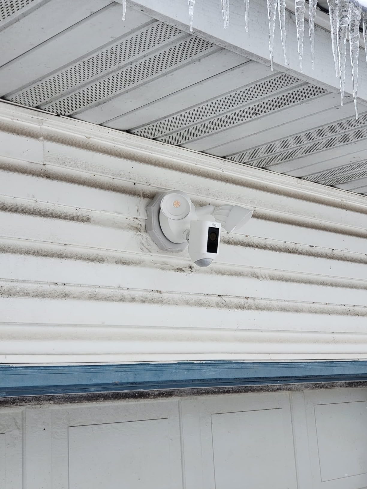 Ring Floodlight Cam Wired Plus with All-new Ring Indoor Cam, White customer photo 1