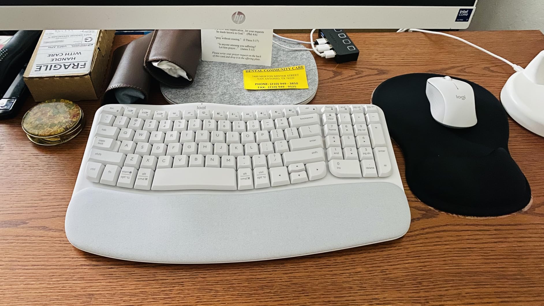 Logitech Wave Keys Wireless Ergonomic Keyboard with Cushioned Palm Rest, Comfortable Natural Typing, Easy-Switch, Bluetooth, Logi Bolt Receiver, for Multi-OS, Windows/Mac - Graphite customer photo 1