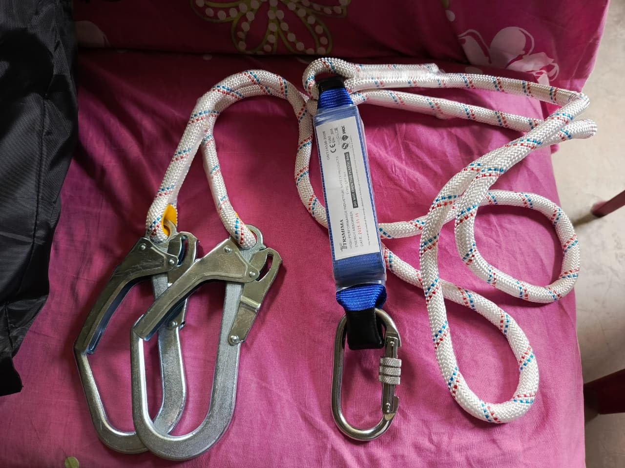 TT TRSMIMA Safety Harness Fall Protection Kit - Full Body Roofing Harnesses with Shock Absorbing Lanyard Upgrade Paded customer photo 2