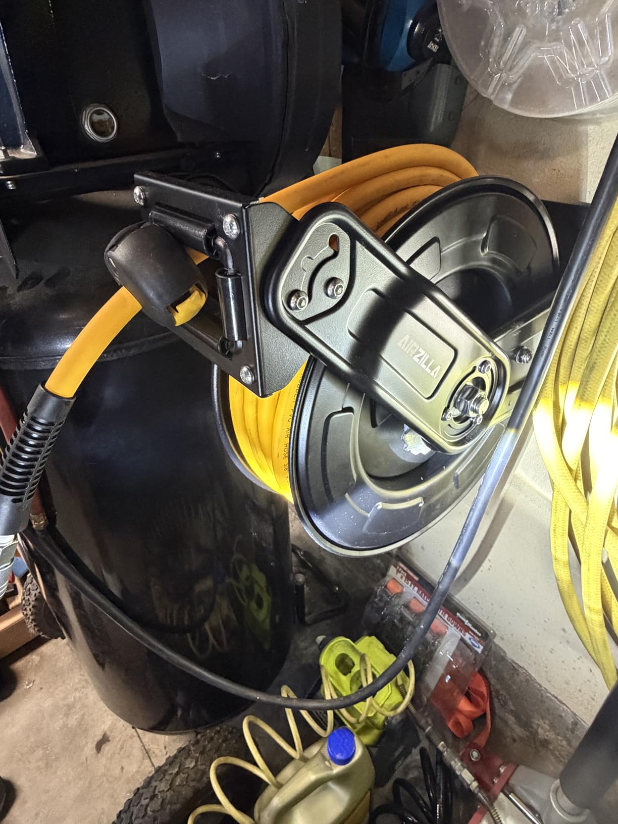Premium Steel Retractable Air Hose Reel With Dual Arm, 3/8