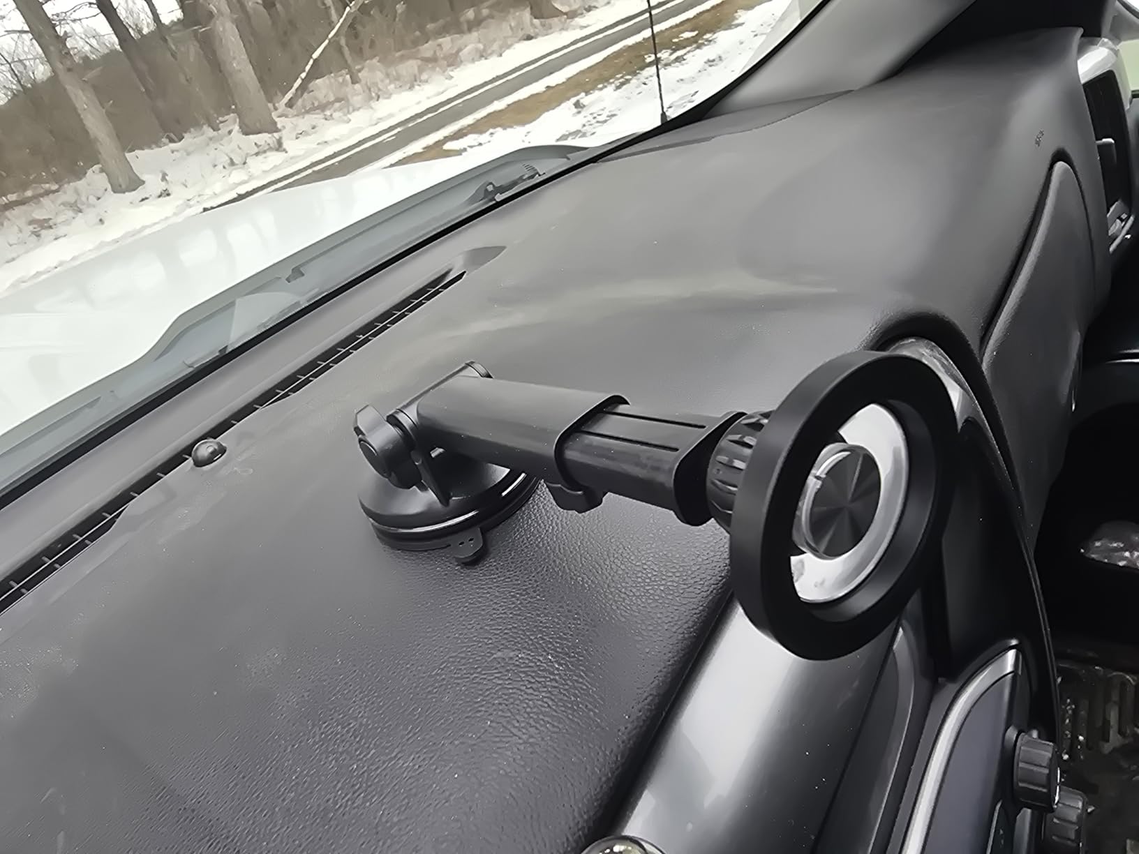 Coolpow for MagSafe Car Mount【Windshield+Vent+Dash】Magnetic Phone Holder for Car Phone Holder Mount Cell Phone Holders for Your Car Accessories Suction Phone Mount for Car Truck Stand for iPhone 17 16 customer photo 2