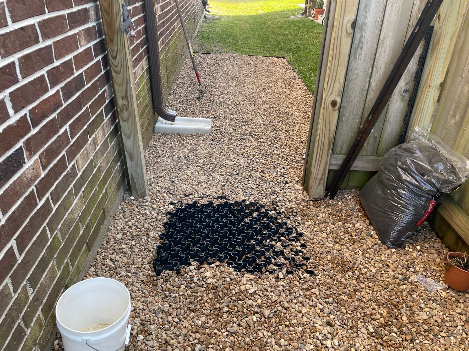 Vodaland Permeable Pavers - EasyPave Grass & Gravel Driveway Grid - Load Class A-D, 100% Recycled PPE Plastic Pavers, 2