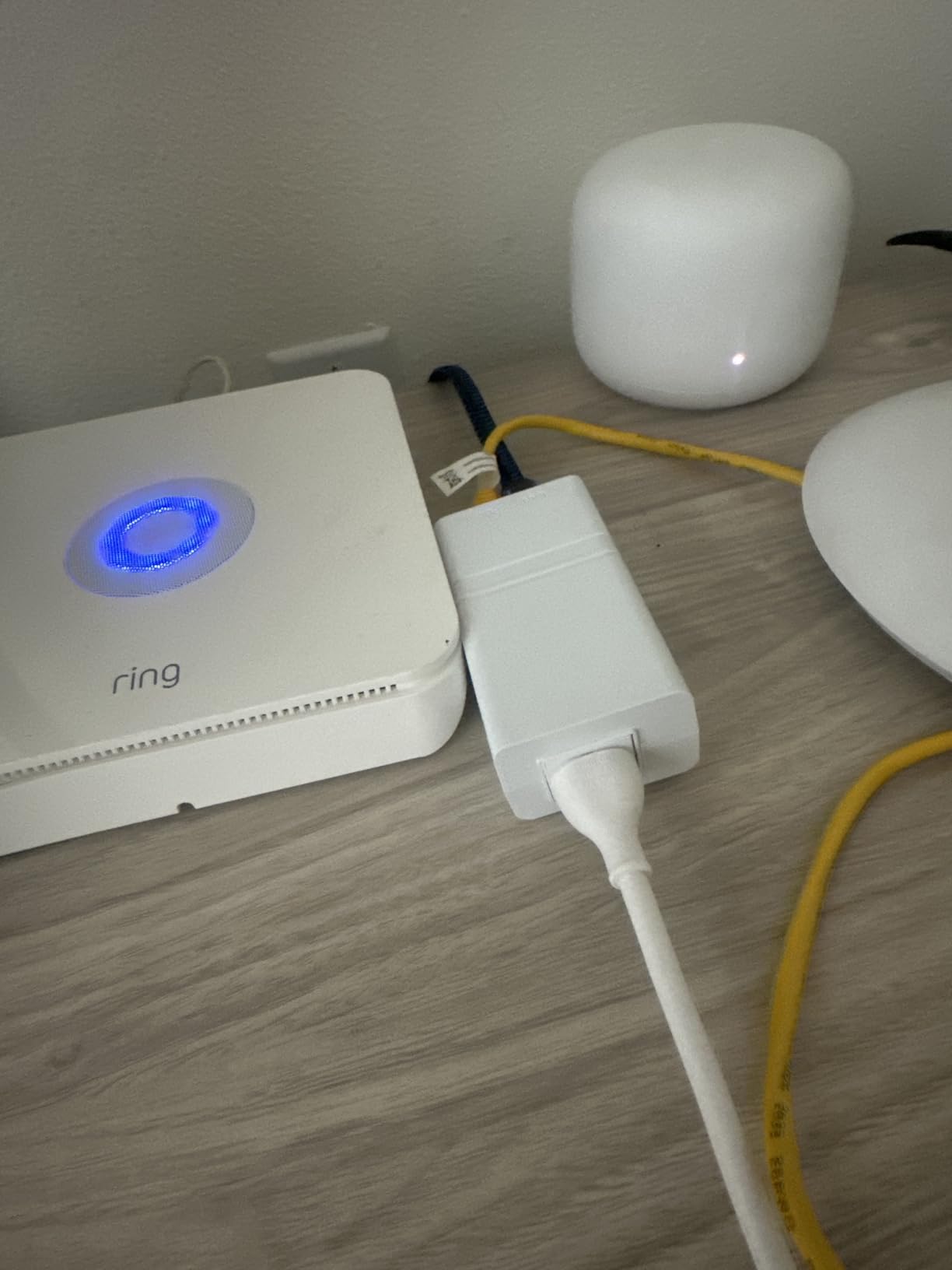 Gigabit PoE Injector 48V 15W, Single Port PoE Power Injector for IP Camera, Wireless Access Point, IP Phones, EN15GF customer photo 1