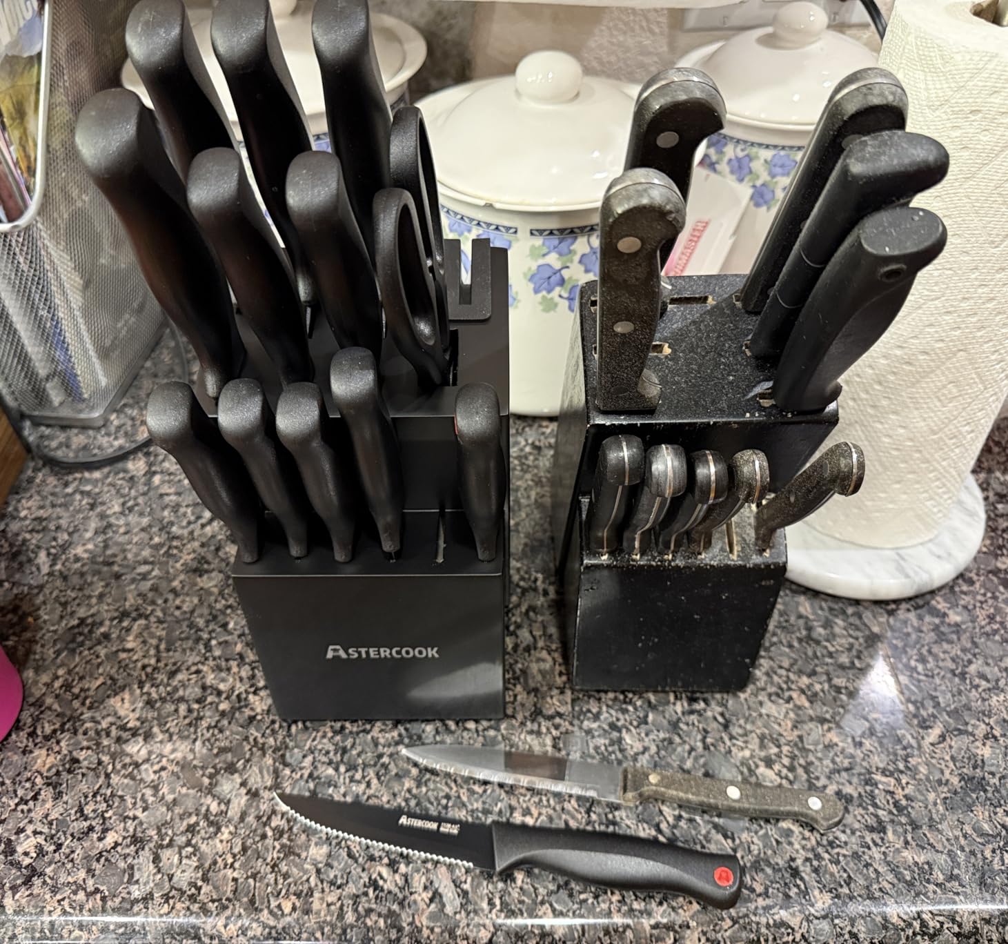 Astercook 15 Pieces Knife Sets for Kitchen with Block, Dishwasher Safe Kitchen Knife Set with Built in Sharpener Block, German Stainless Steel Kitchen Utensils Set customer photo 1