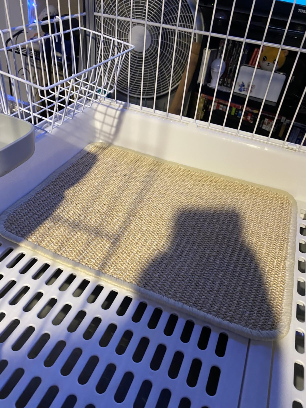 Rabbit Hay Feeder - 2Pcs Metal Rack Hay Holder for Guinea Pig Small Animals Grass Rack for Bunny Chinchilla Cage Reduce Mess 9x4x3 Inch customer photo 1