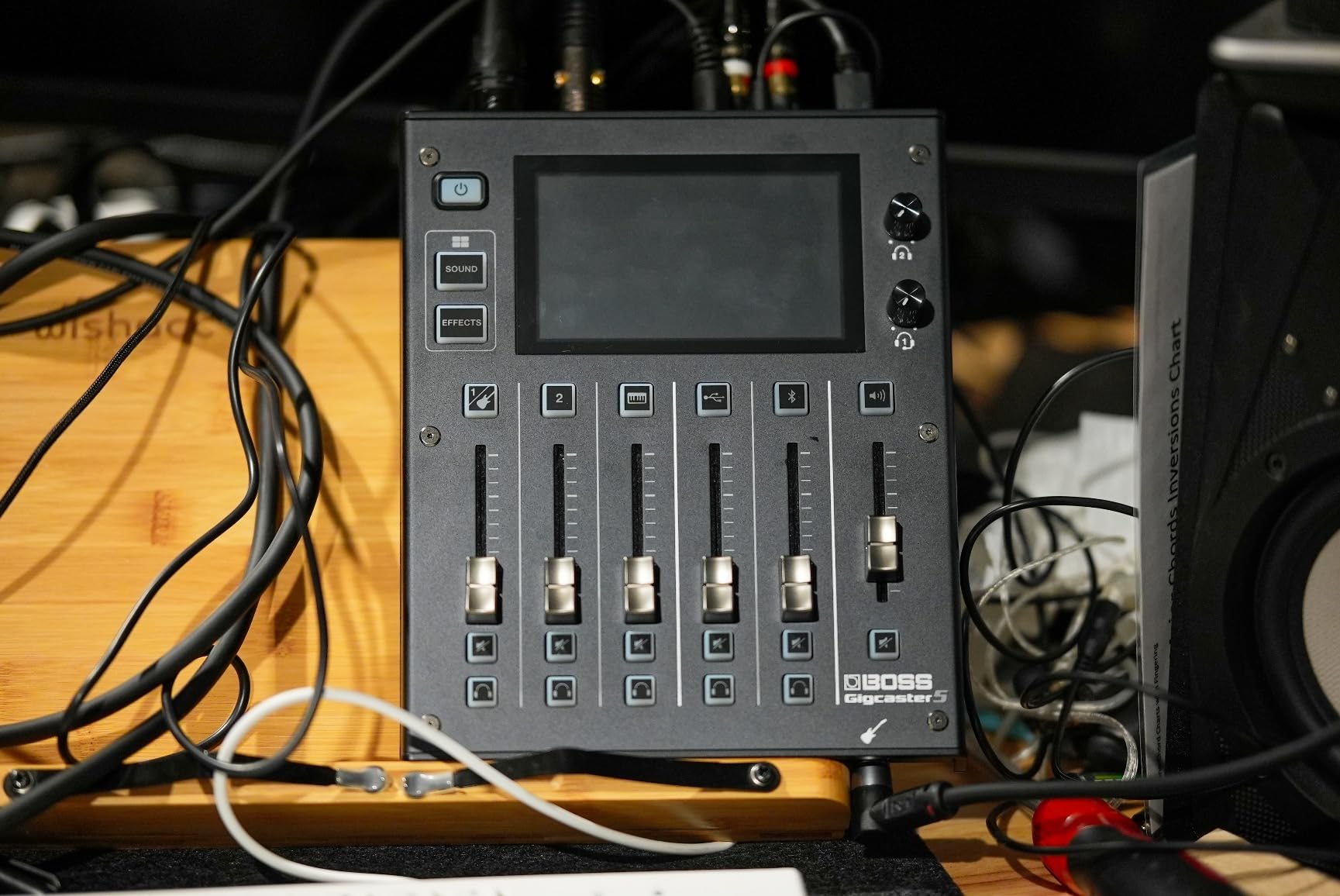 Boss Gigcaster 5 Compact 5-Channel Audio Streaming Mixer with Direct Guitar/Bass Input | 2 XLR Mic Inputs | Stereo Line Input | 8 Touchscreen SFX Pads | 16x12 USB Audio Interface customer photo 1