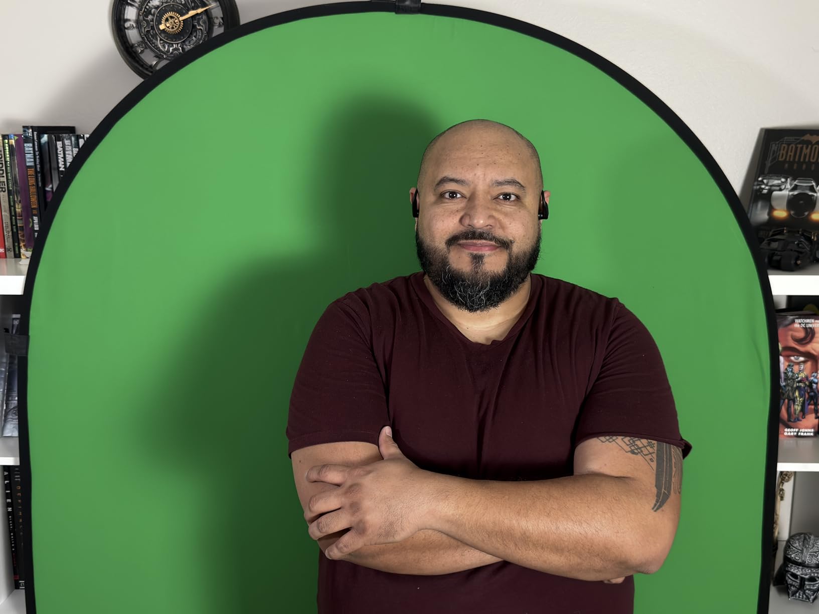 Blue Green Screen Backdrop Double Sided Collapsible Greenscreen Backdrop with Carrying Bag, Portable Pop Up Green Screen Background for Streaming Webcam 39.4 * 59.1 inch customer photo 1