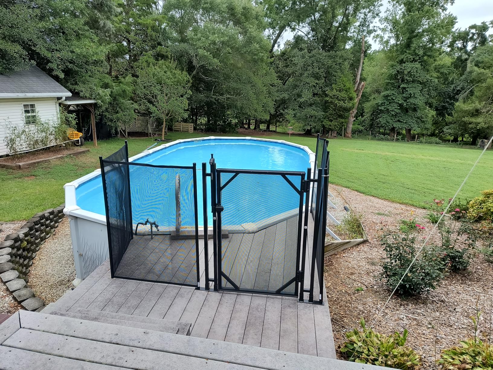 WaterWarden Safety Fence for Inground Pool 4' x 24' ft, Guards Children and Pets, UL Certified to ASTM F2288, 4 Foot Tall Removable Protection Barrier, Hardware Included, 2 Sets of 4'x12', Black customer photo 1