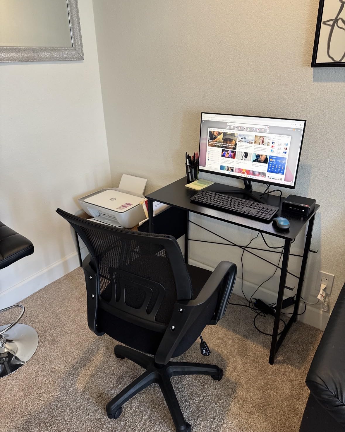 Pamray 32 Inch Computer Desk for Small Spaces with Storage Bag, Home Office Work Desk with Headphone Hook, Small Office Desk Study Writing Table customer photo 2