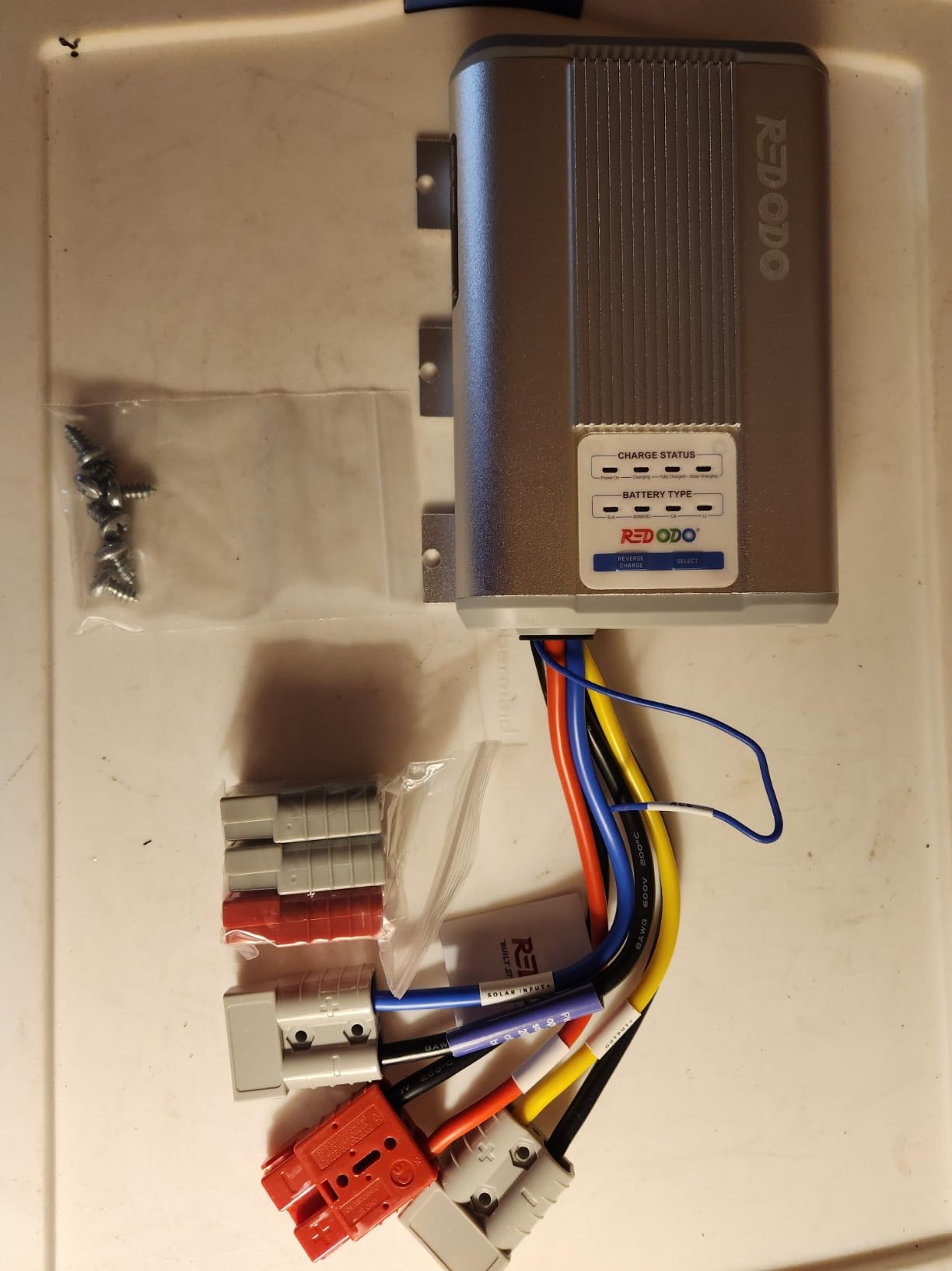 Redodo 12V 40A DC to DC Charger with MPPT, On-Board Charger for AGM, Gel, SLA, Lithium, Dual Input Battery Charger with LED Indicators&Anderson Connector, Using for RV, Camper, Van, Vehicle, Marine customer photo 2