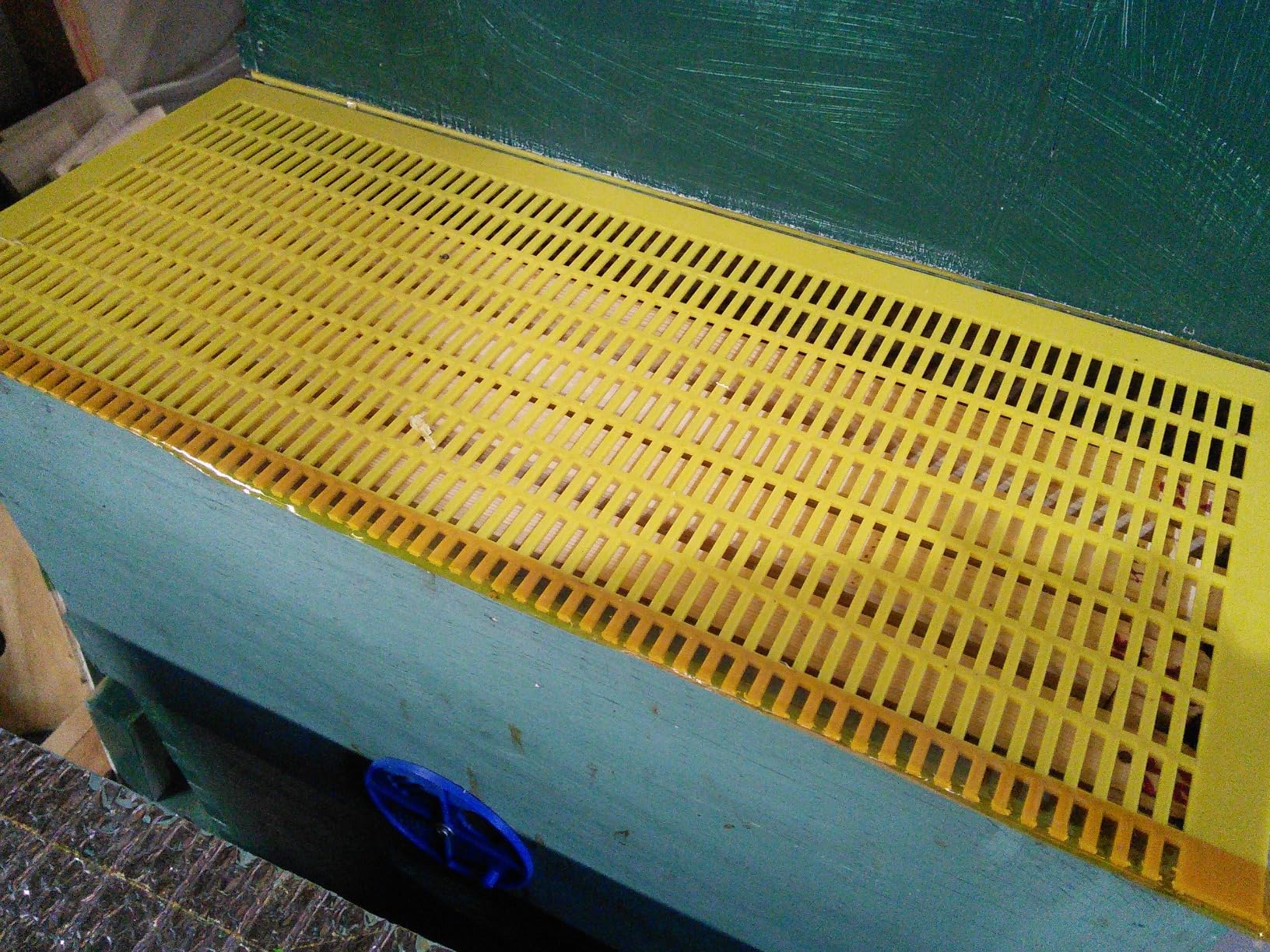 Rtteri 10 Pcs 10 Frame Plastic Queen Excluder Queen Bee Excluder for Bee Hive Beekeeping, Separating Queen Bees from Honey, Beekeepers Looking to Harvest Honey (Yellow,10 Frame) customer photo 3