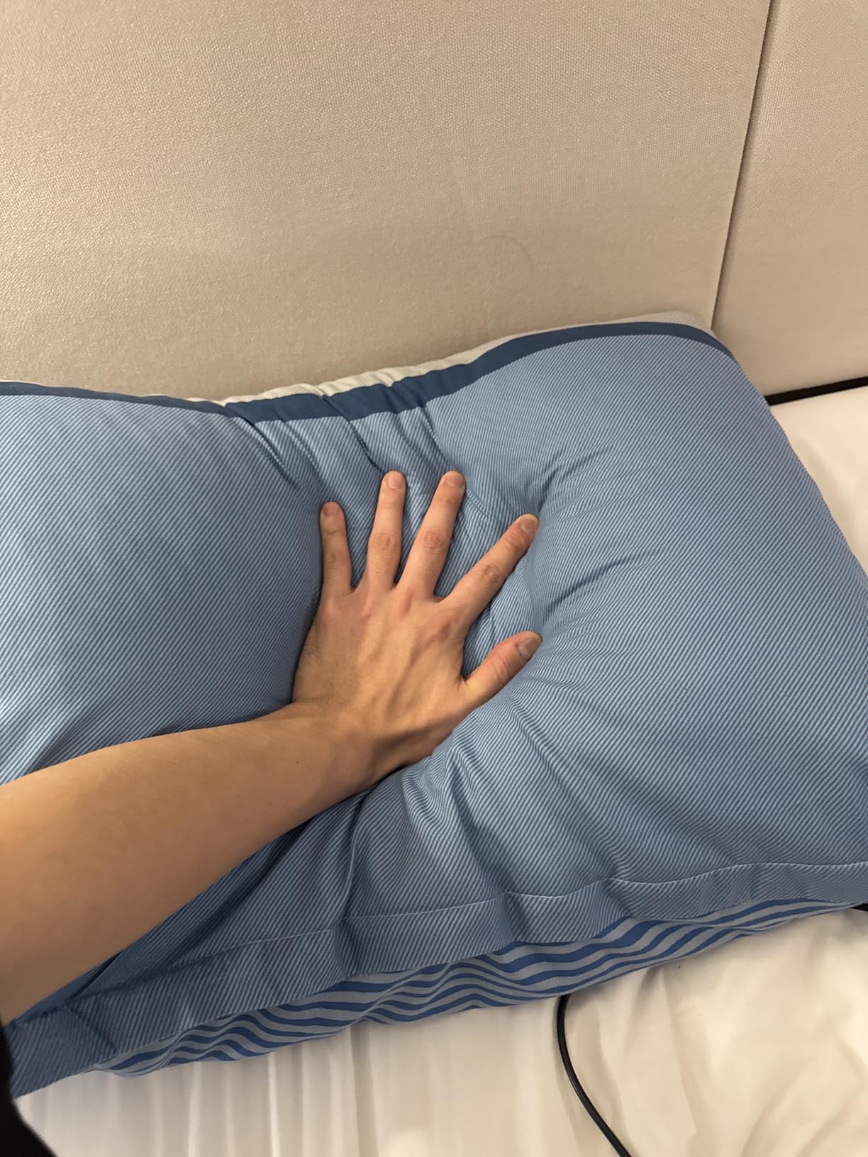 Shredded Memory Foam Pillows King Size Set of 2, Cooling Pillow Firm and Soft Adjustable for Side Back Stomach Sleepers customer photo 2