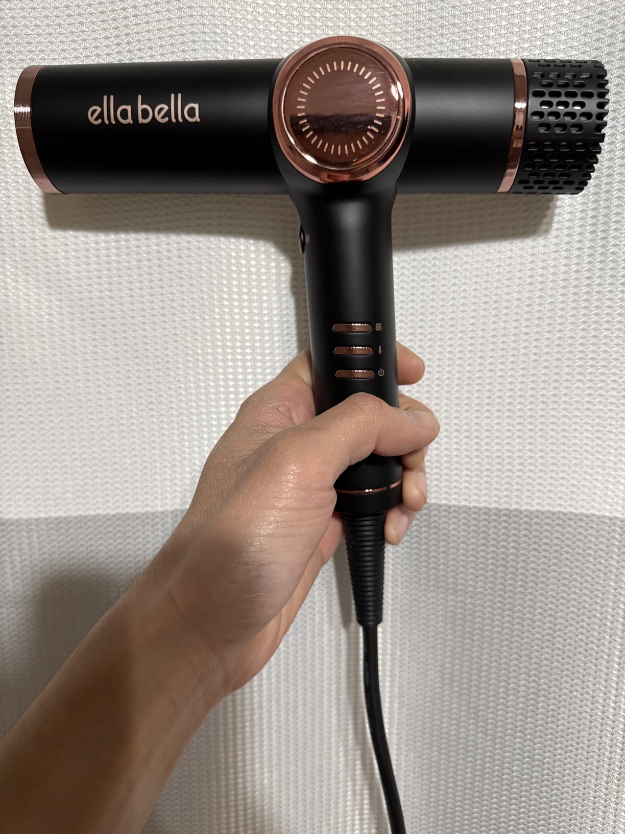 ELLA BELLA Professional Ionic Hair Dryer with Diffuser - Negative Ion Blow Dryer - Suitable All Hair Types - Intelligent Heat Control & Rapid Drying Speeds - Lightweight Design - Low Noise Technology customer photo 1