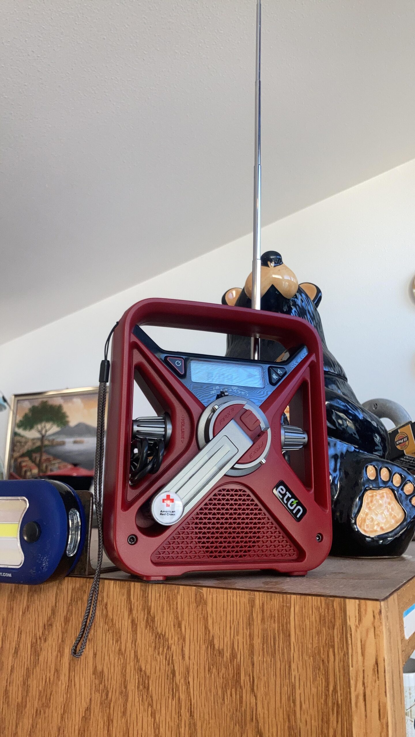 Eton Quest Hand Crank NOAA Weather Radio, All Band Emergency Radio, AM/FM Shortwave Storm Radio, Bluetooth, Ambient Light, Phone Charger, RDS, Solar customer photo 2