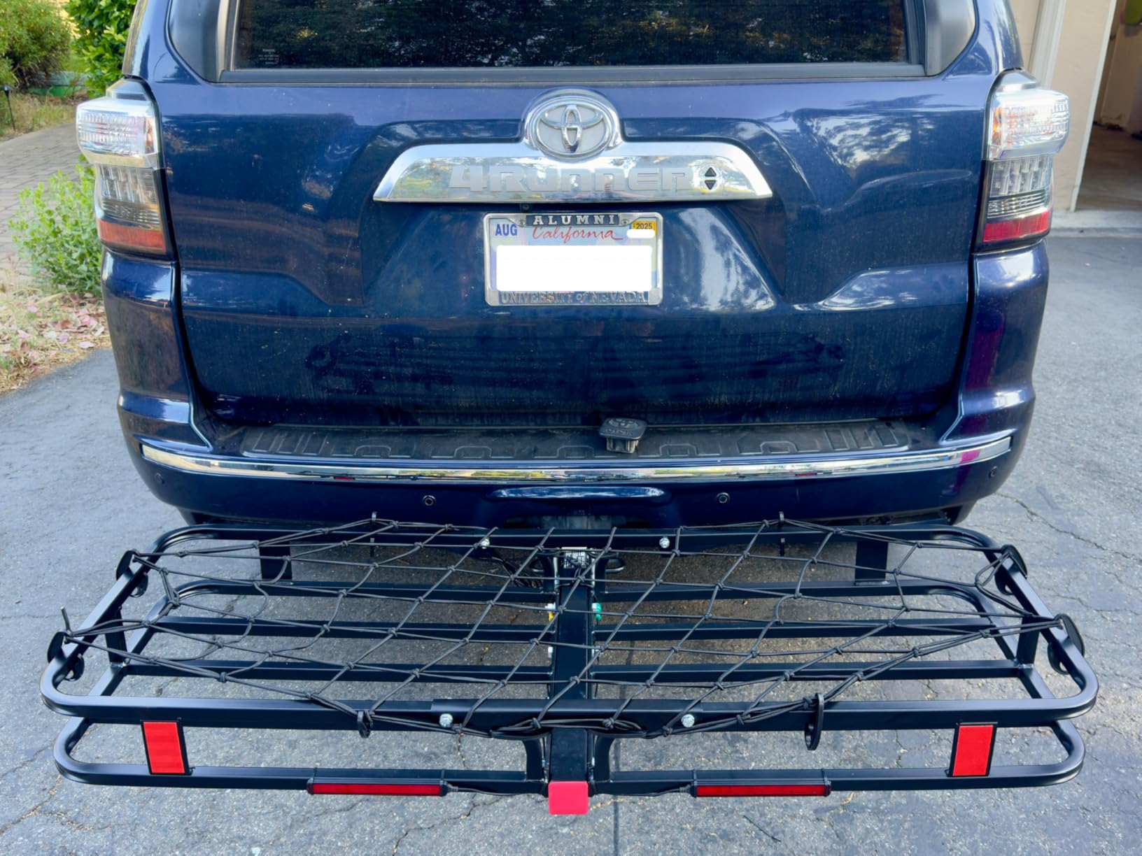 VEVOR 60 x 24 x 6 in Folding Hitch Cargo Carrier 500lbs Capacity customer photo 2