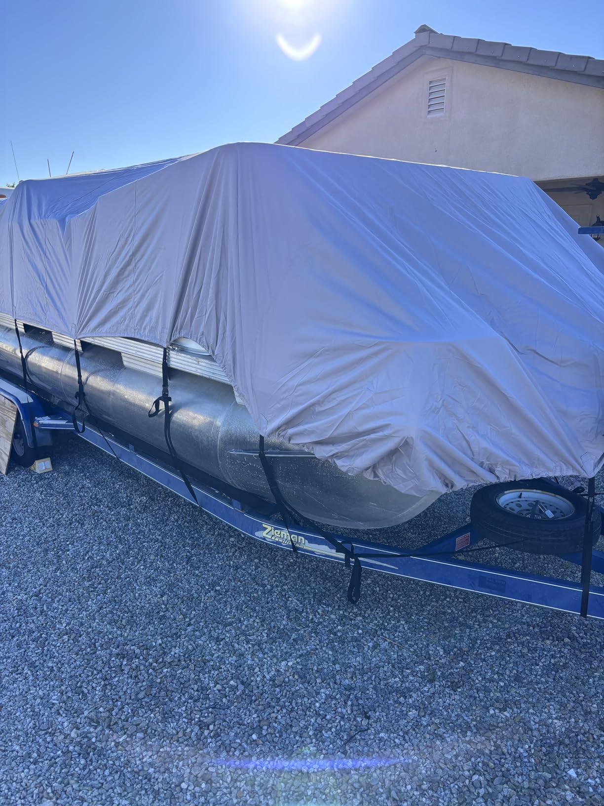 Solim Trailerable 1200D PU Heavy Duty Pontoon Boat Cover, 25-28ft Waterproof Marine Grade Oxford UV Resistant Polyester Canvas Cover, Boat Cover for Pontoon with Adjustable 20 Tie Down Straps, Gray customer photo 1