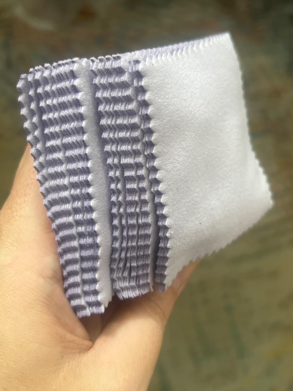 XIAOXINGYUN 120 PCS Jewelry Cleaning Cloth Jewelry Polishing Cloths Individually Wrapped Silver Cleaning Cloth for Jewelry Sterling Silver, Gold, Platinum,Coins, Watch (3.15 x 3.15 Inches) customer photo 1