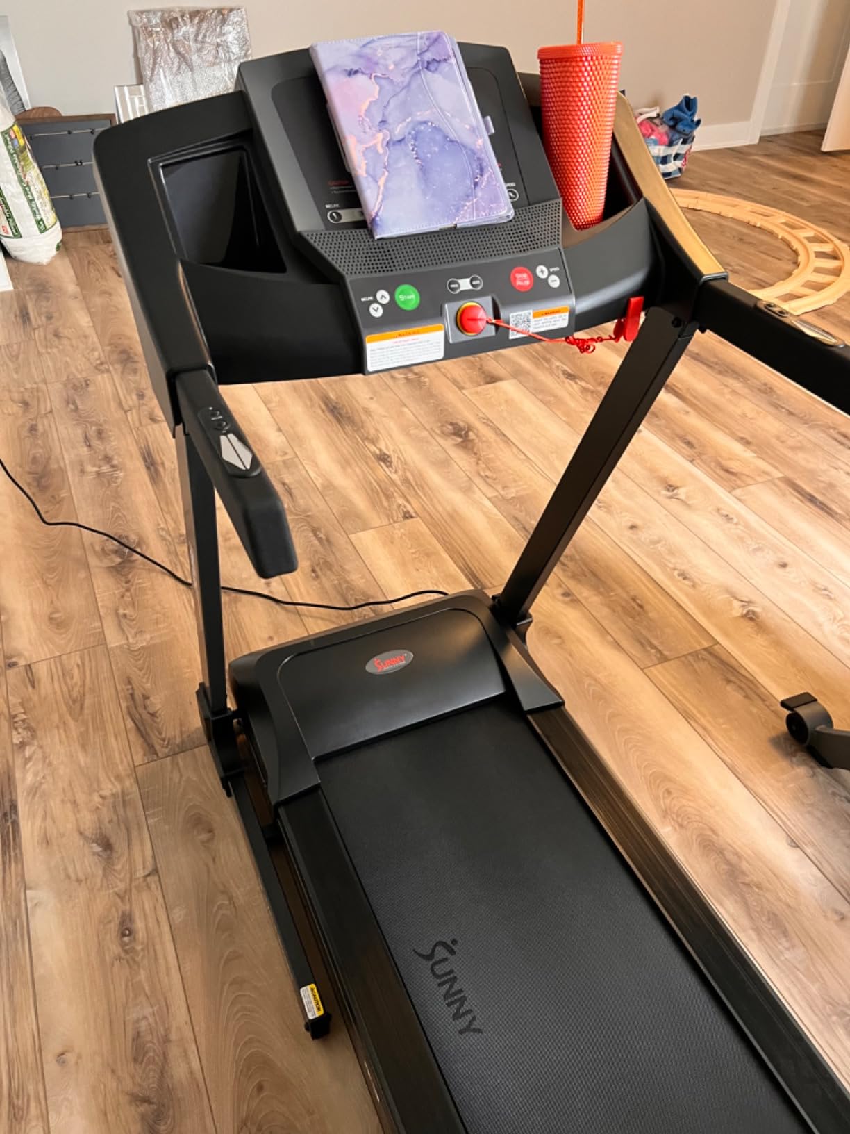 Sunny Health & Fitness Premium Smart Treadmill with Auto Incline customer photo 1