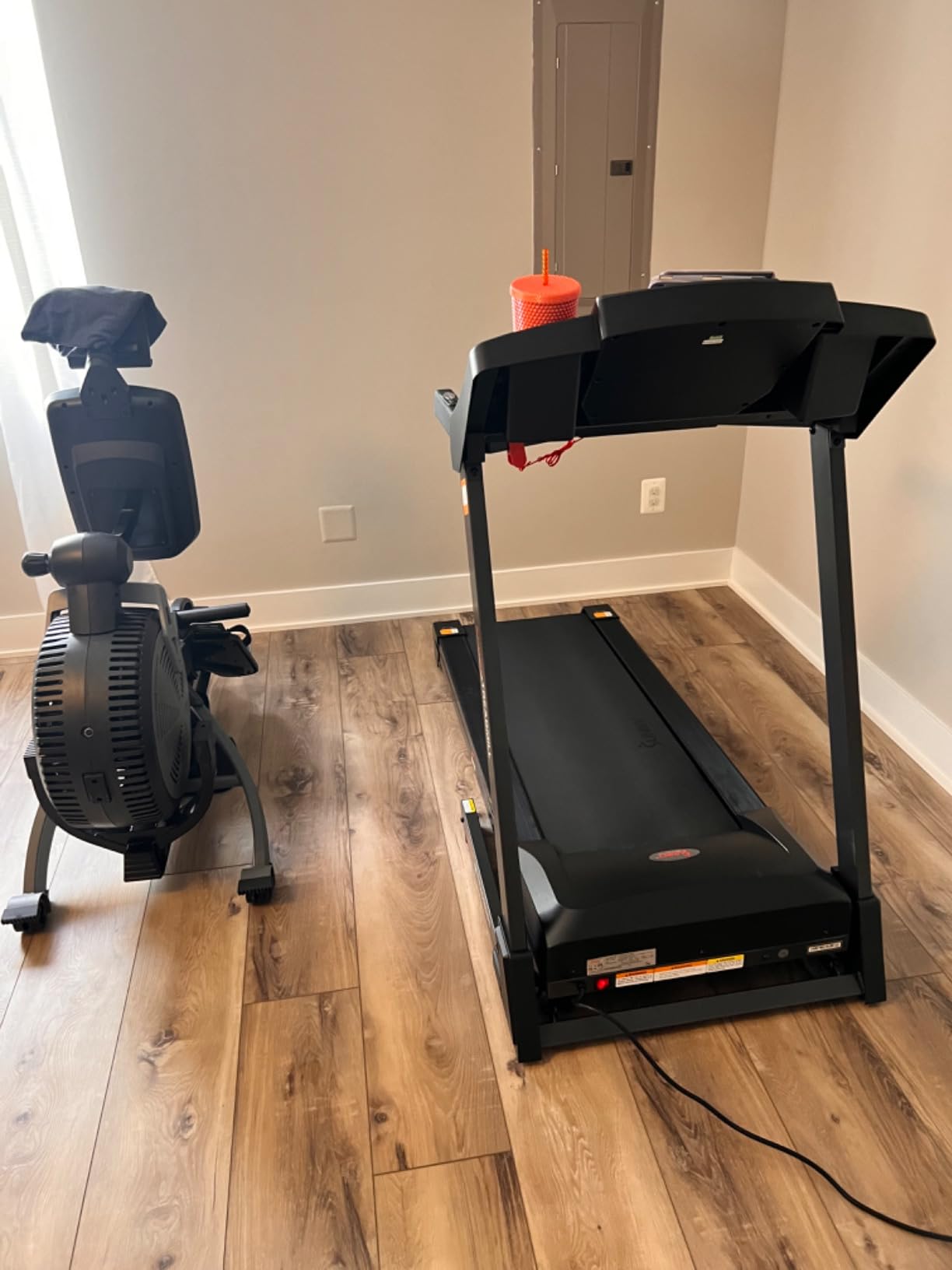 Sunny Health & Fitness Premium Smart Treadmill with Auto Incline customer photo 2