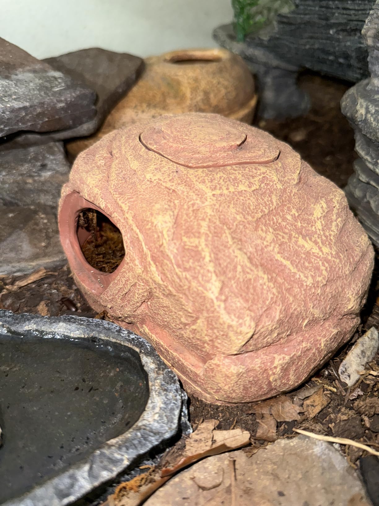 REPTI ZOO Gecko Hide Cave, 2 in 1 Snake Reptile Hideout for Hide & Rest & Breed & Feeding customer photo 1