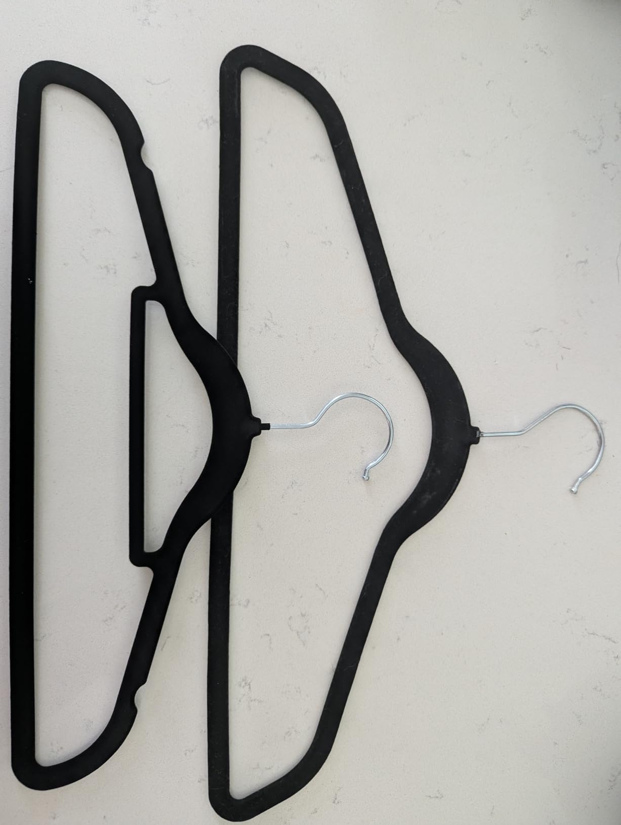 Utopia Home Velvet Hangers 100 Pack - Premium Non-Slip Slim Clothes & Coat Hangers with Tie Bar, Space-Saving Heavy Duty Design, 360° Swivel Hook - Black customer photo 1