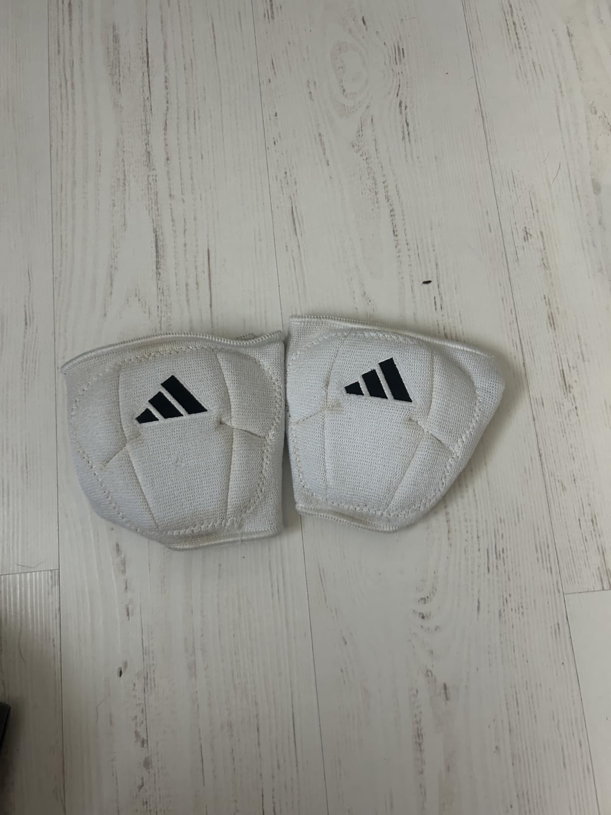 adidas Unisex-Adult 5-Inch Volleyball Kneepads customer photo 1