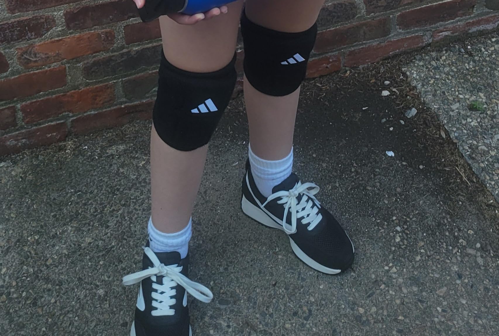 adidas Unisex-Adult Elite Knee Pad customer photo 1