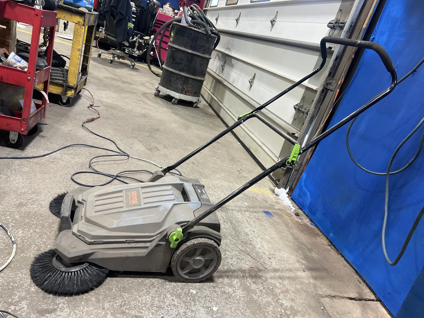 VEVOR Walk-Behind Hand Push Floor Sweeper, 25.6