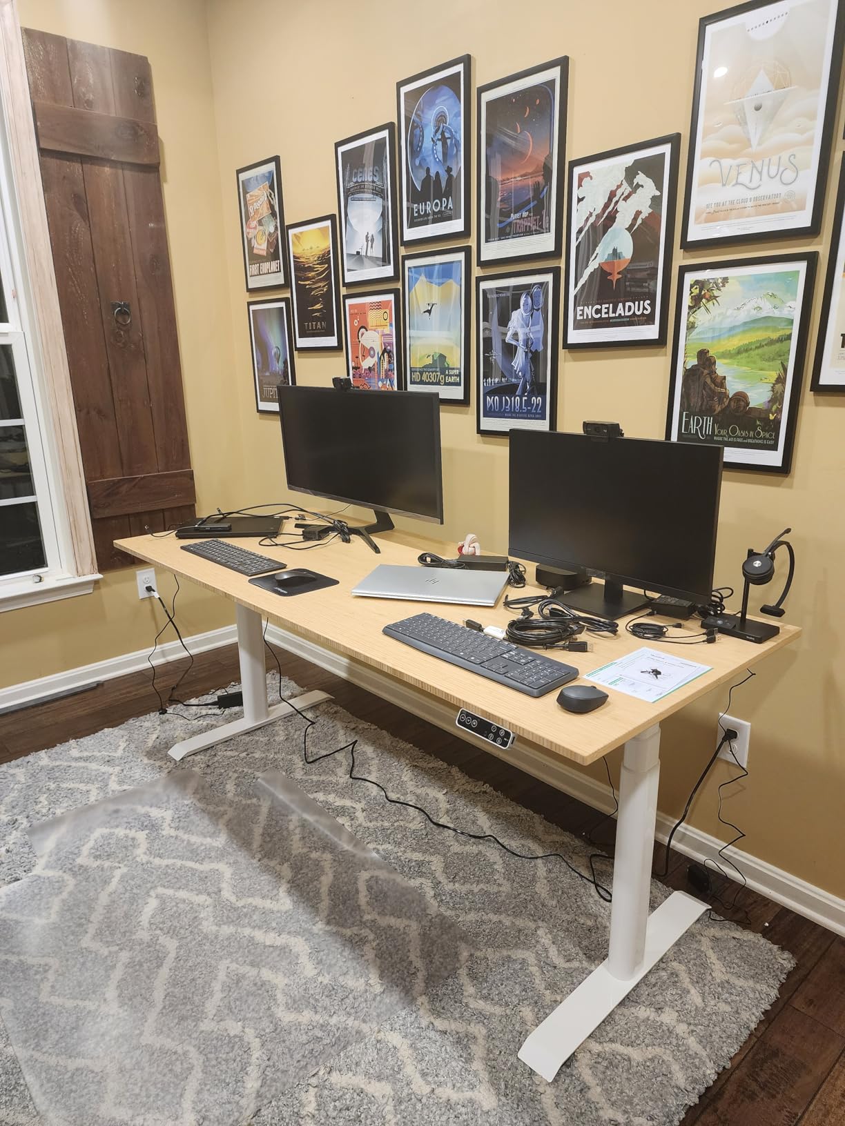 FLEXISPOT E6 Pro Oval Leg Dual Motor 3 Stages Bamboo Electric Standing Desk 72x30 Inch Whole-Piece Board Height Adjustable Electric Sit Stand Up Desk (White Frame + Bamboo Desktop) customer photo 2