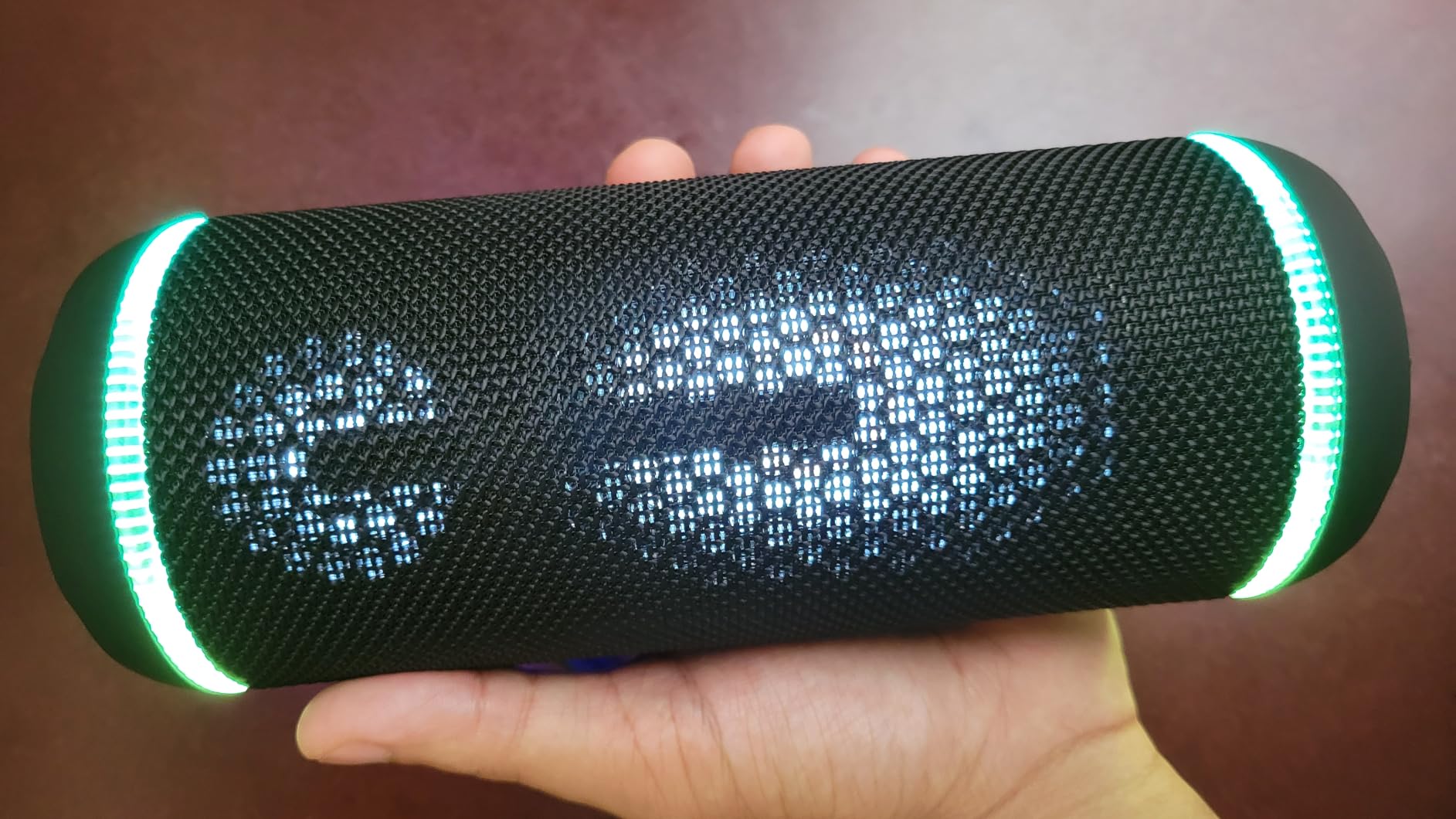 Ortizan Portable Bluetooth Speaker (3nd Gen), Bold 40W Sound with DSP Bass Boost, IPX7 Waterproof, 30Hrs of Playtime, TWS, BT 5.3, Colorful Lights, EQ, USB, Wireless for Home, Outdoor, Party - Black customer photo 1