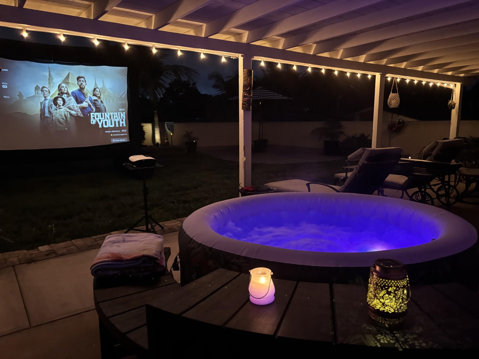 Bestway SaluSpa Aruba 2 to 3 Person Inflatable Hot Tub, Round Energy-Efficient Portable Outdoor Spa with 110 AirJets, 67