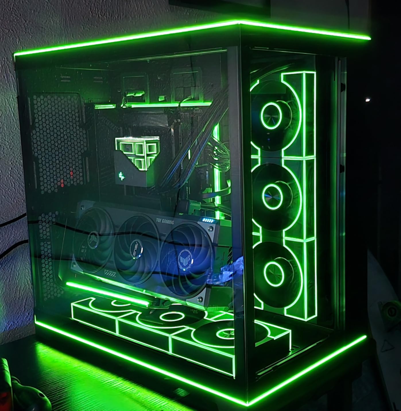 Lian Li Dynamic EVO XL - Up to 280mm E-ATX Motherboard - ARGB Lighting Strips - Up to 3X 420mm Radiator -Front and Side Tempered Glass Panels - Reversible Chassis- Cable Management (White) customer photo 1